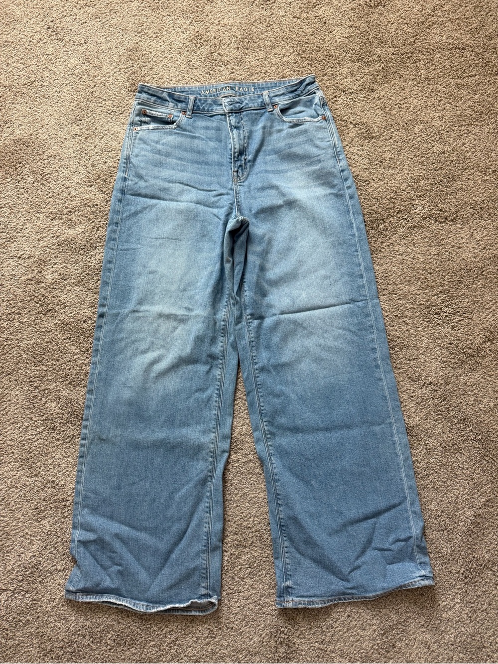 American Eagle Super High Rise Baggy Wide Leg Jeans EUC - Picture 2 of 6